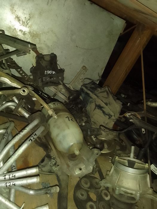 Мерседес 190 124 продам запчасти б.у