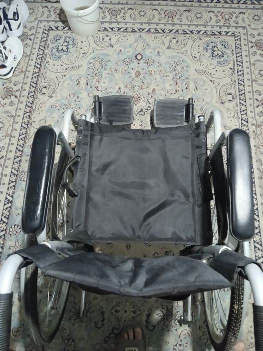 Инвалидное кресло в хорошем состоянии