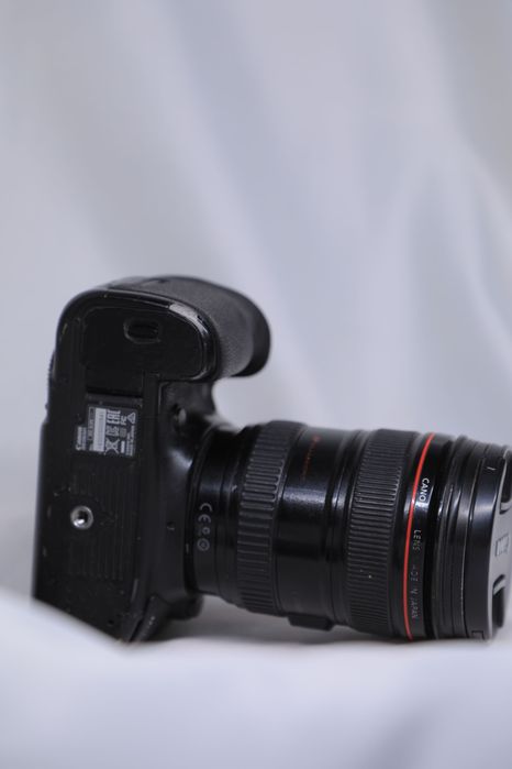 Canon Mark 3 sotiladi srochni