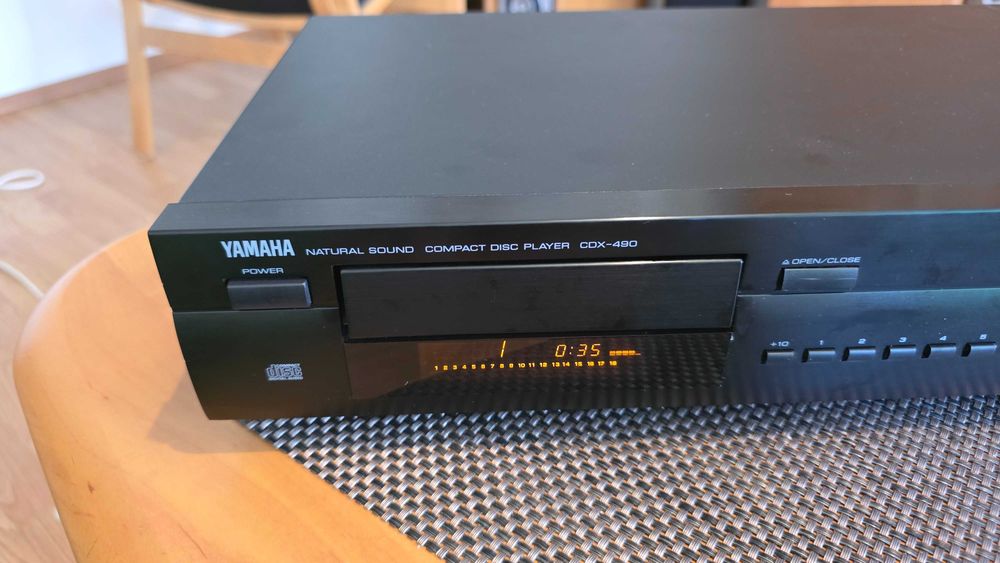 CDPlayer Yamaha CDX-490