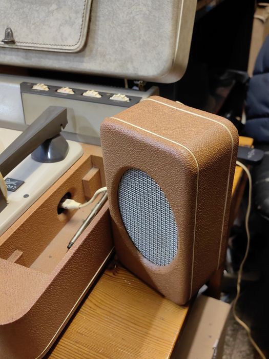 Лампов грамофон Schneider Cantate