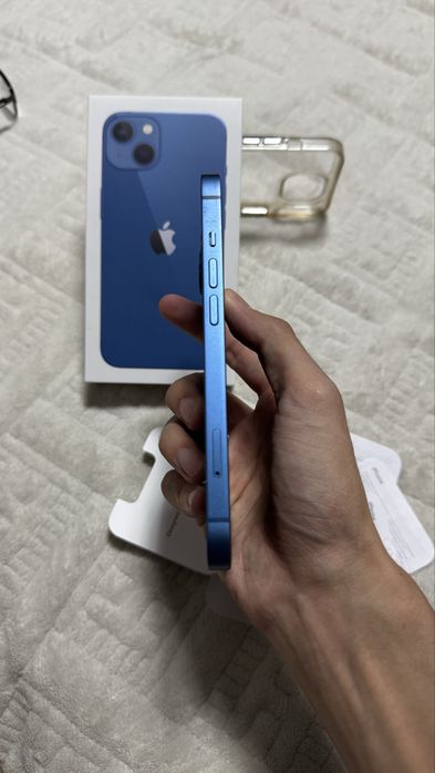 Продам Iphone 13 128 gb Blue