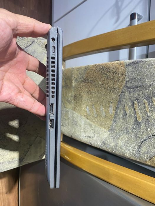Ультрабук ASUS core i3-11