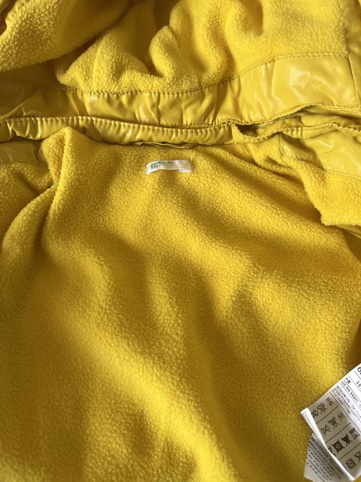 Яке Бенетон р-р 62см в отлично състояние