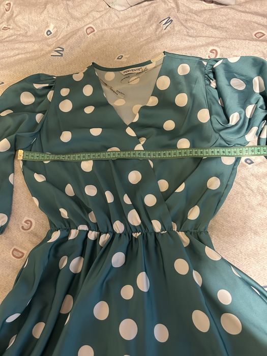 Rochie verde cu buline