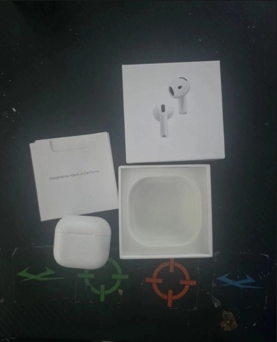 Vând AirPods 4 Anc