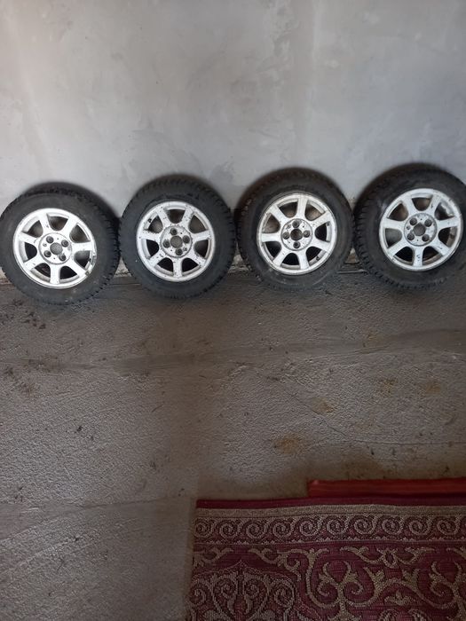 Продам Зимние шины в комплекте