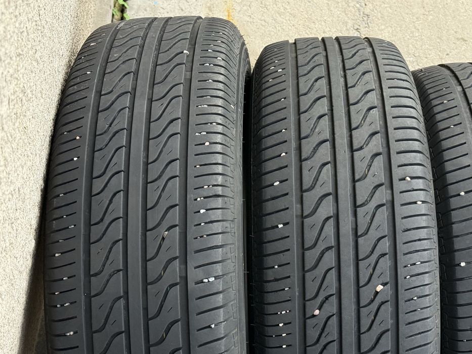 225|60 R16. Комплект шин.