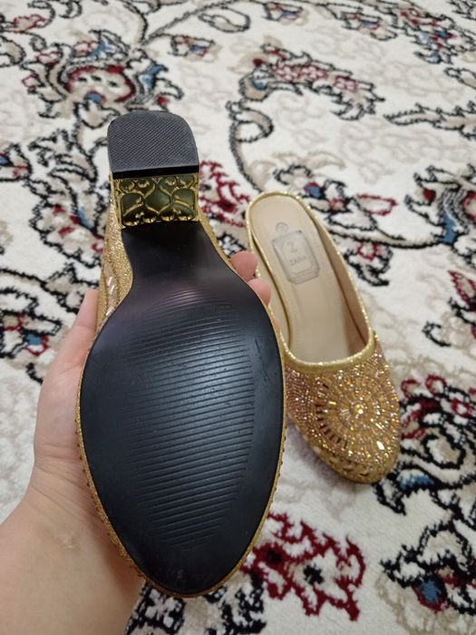 Kelinlar uchun chiroyli tapochka