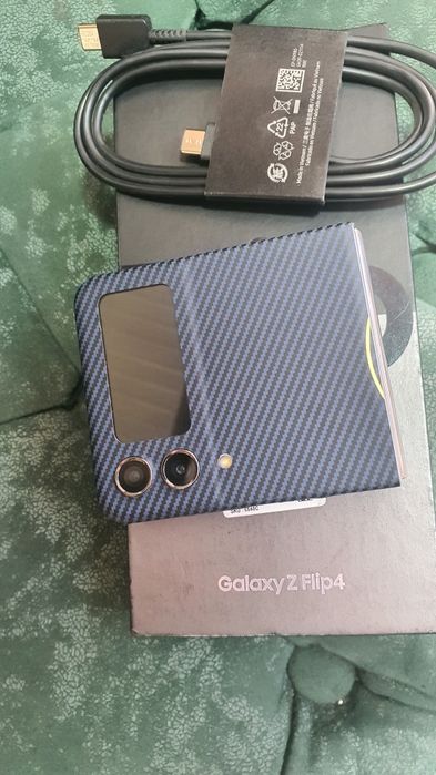 Samsung galaxy z flip 4