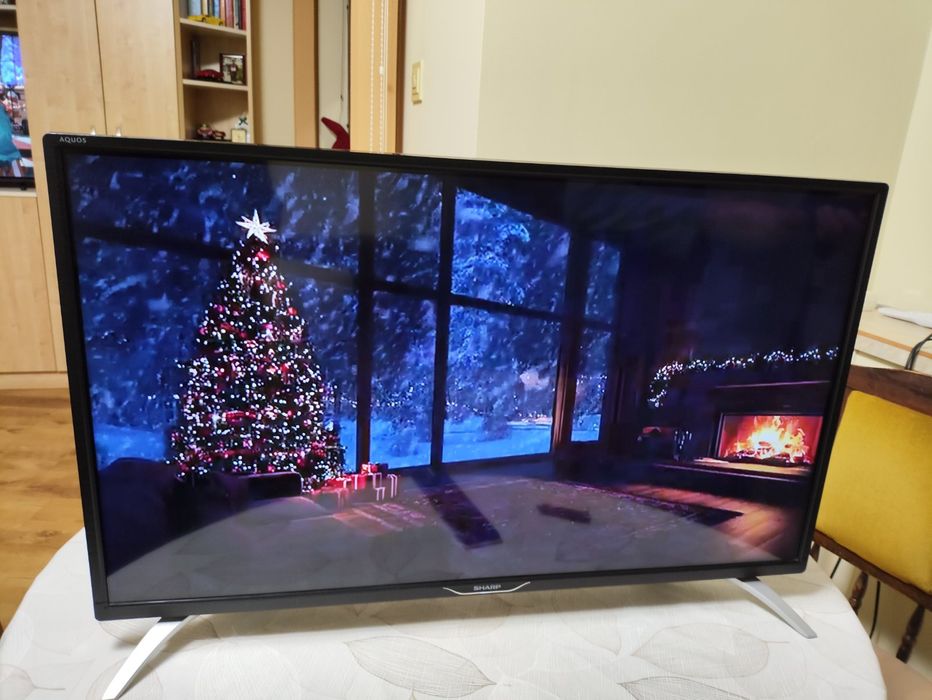 Смарт телевизор Шарп 32 инча