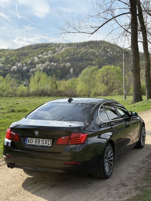 BMW F10 520d // sport line // 3 butoane   -2015-