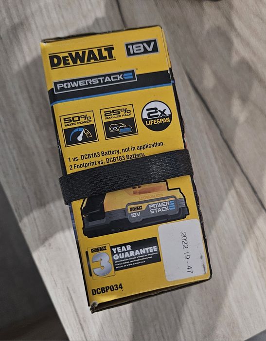 Dewalt батерия нова