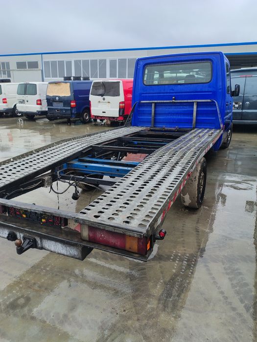 Платформата с размери Дължина 4.00 м / Широчина 1.93 м