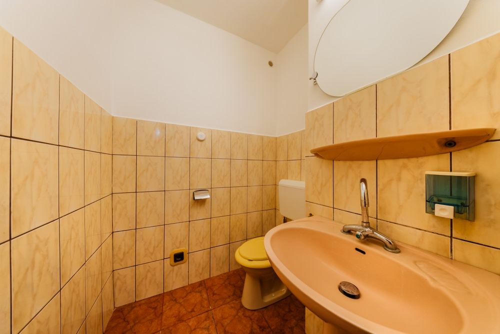 Apartament+spatiu comercial,parter, Micălaca