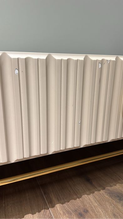 СРОЧНО продам тумбу под ТВ