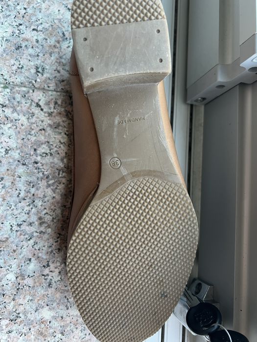 Дамски кожени обувки ,бежови