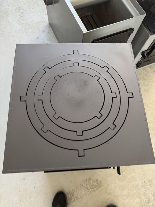 Мангальная зона из металла