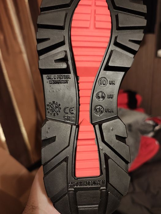 Cizme îmblănite  ideale pentru vânătoare sau zone reci