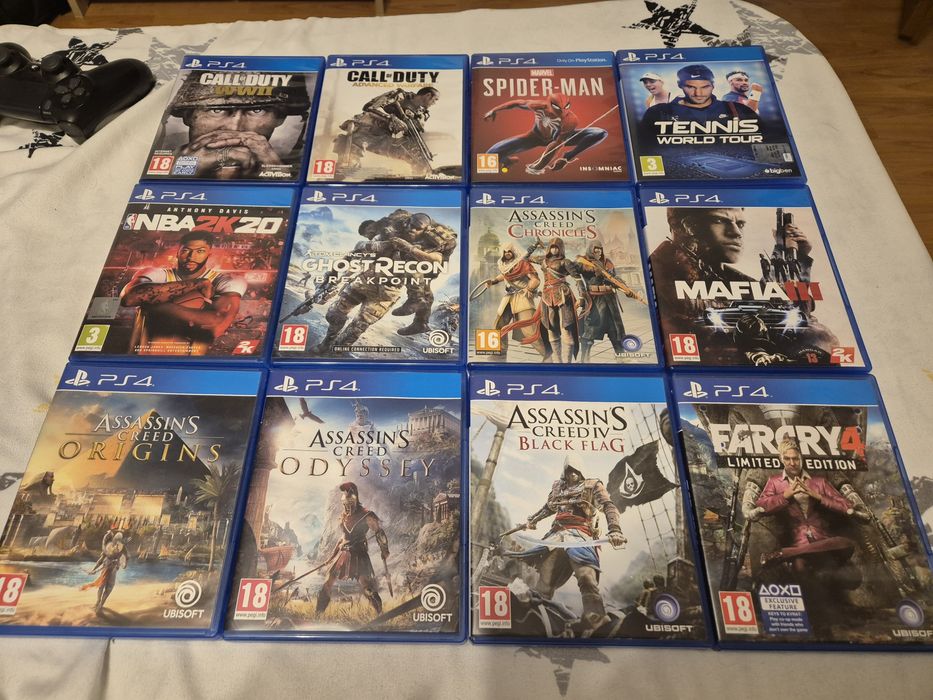 Ps4 pro 1TB cu 19 jocuri si 2 controllere