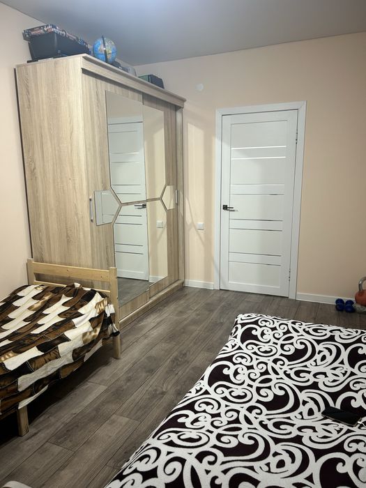 Продам трех комнатную квартиру