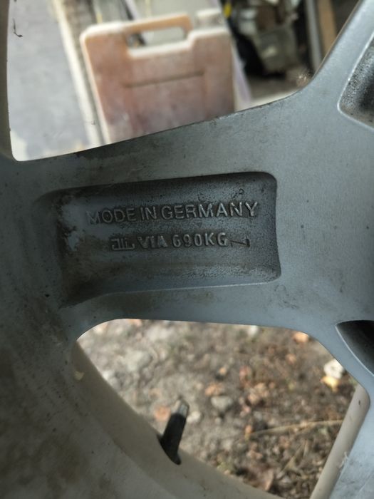 Продам Апалоны с зимней резиной