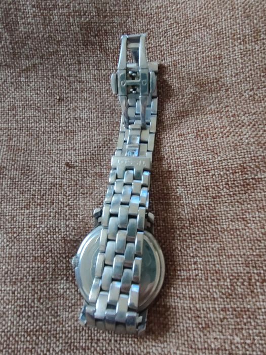 Продам часы TISSOT.