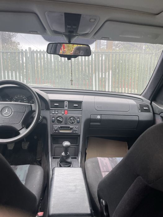 MERCEDES-BENZ E-Class 1995 — imagine 4