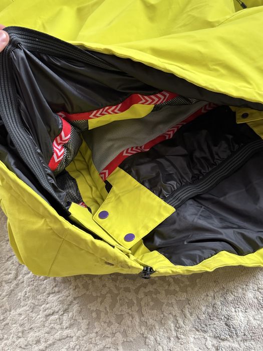 Горнолыжный костюм