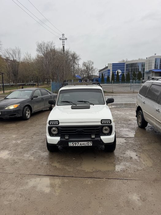 Продам нива урбан