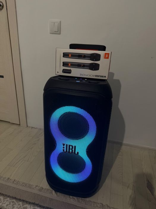 jbl partybox 320 + 2 микрофон