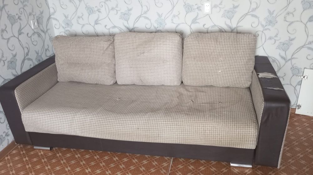 Продам диван за 10.000