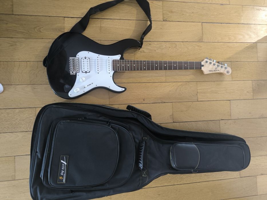 Chitară electrică Yamaha Pacifica – stare foarte bună + husă inclusă