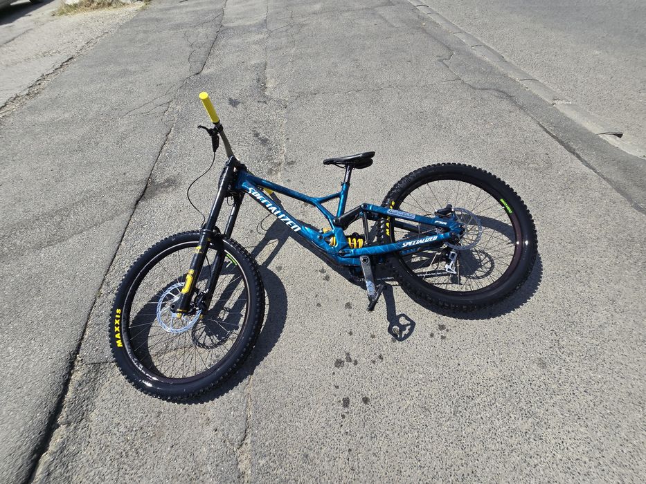 Specialized Demo Race 2025 blue