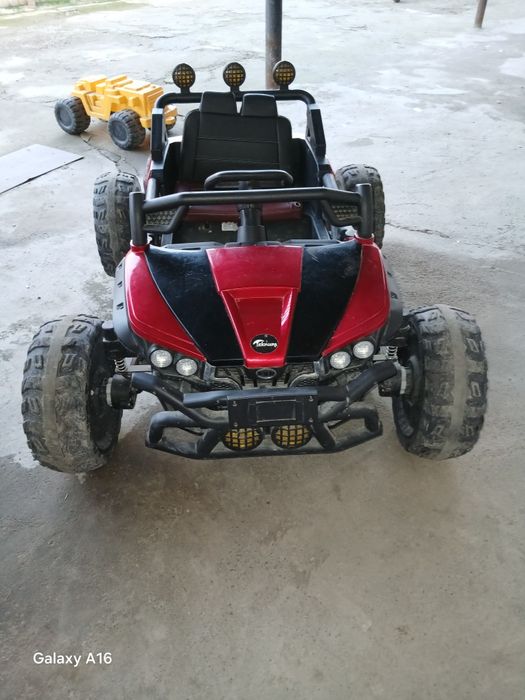 Jeep bolalar elektra moshinasi