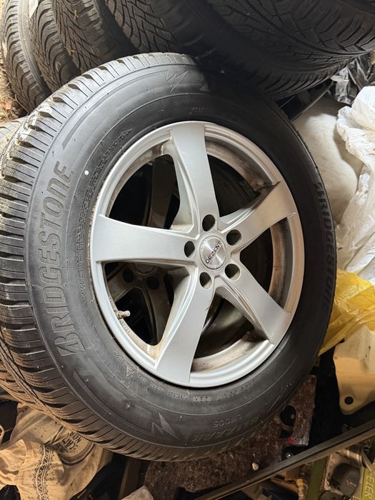 Roti de iarna Volvo XC60 5X108 cu cauciucuri 235/65/17