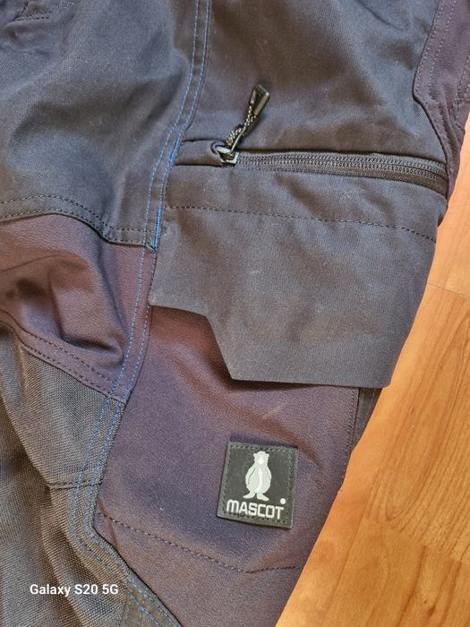 Pantaloni bărbați Mascot Accelerate Stretch, mărimea 52