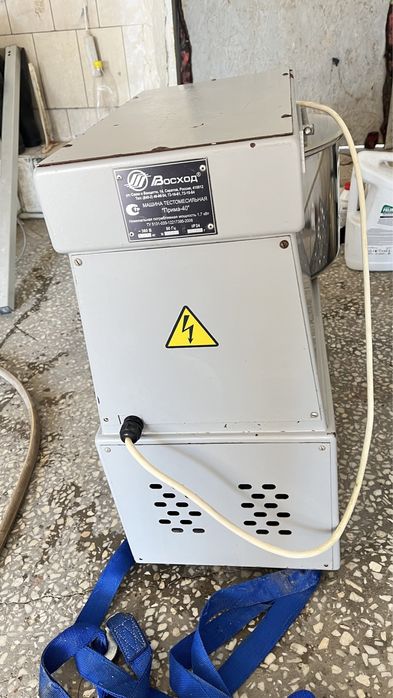 Тесто машина 40л/25 кг