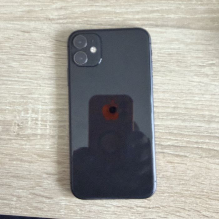 Айфон 11    64GB