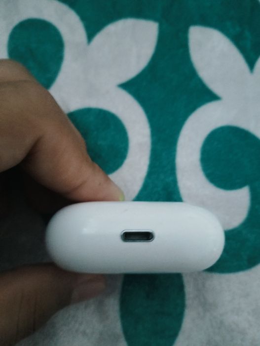 AirPods 3 продаются