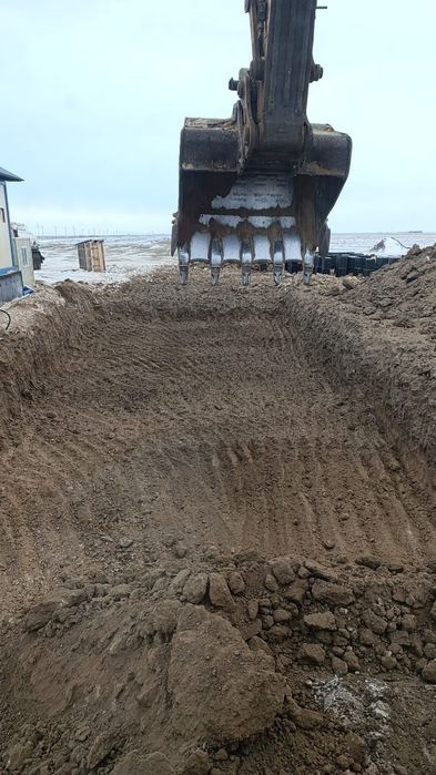 Услуги экскаватора, гидромолот.