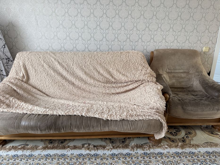 Продам Диван тройка