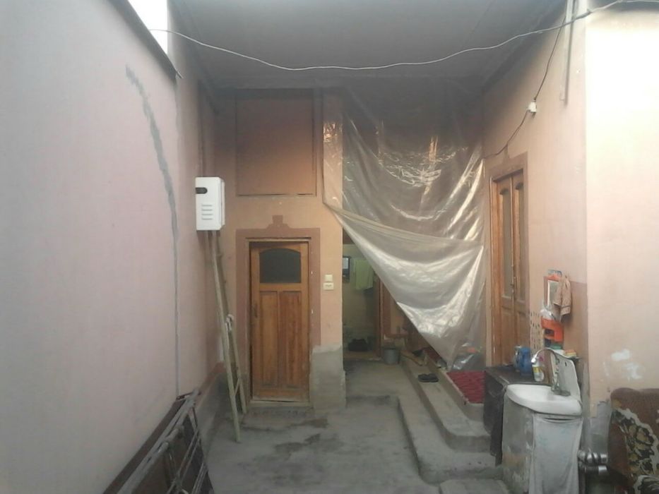 Уй сотилади маргилон автовокзал оркасиде коча 7-богча олдида