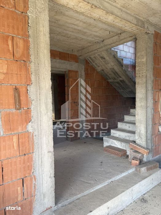 Casă individuală în Sanandrei