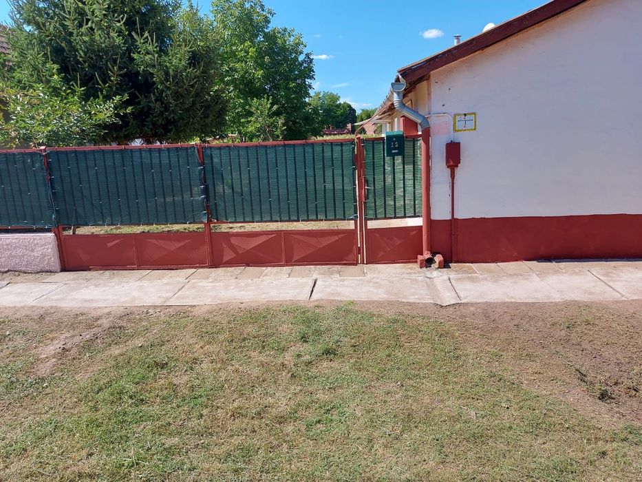 Vind casa in Ungaria la Dombegyihaz