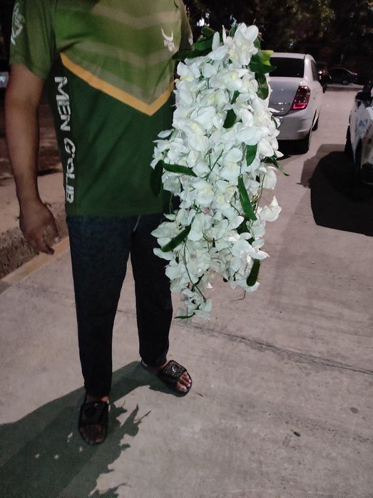 Afarmleniya oformleniya dekoratsiya gullari sotiladi ishlatilgan b/u