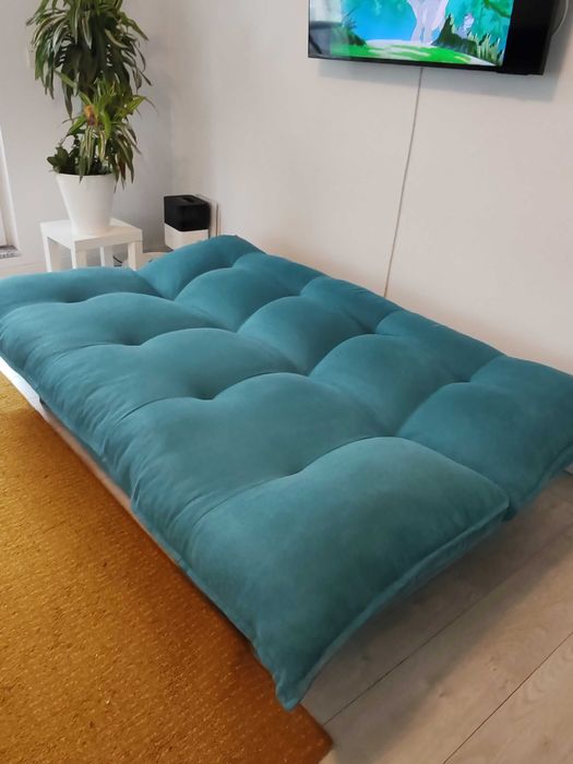 Vând Canapea Mobexpert 3 locuri extensibilă