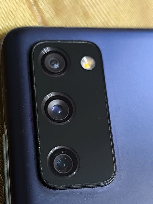 Samsung s20fe / Самсунг с20 фе