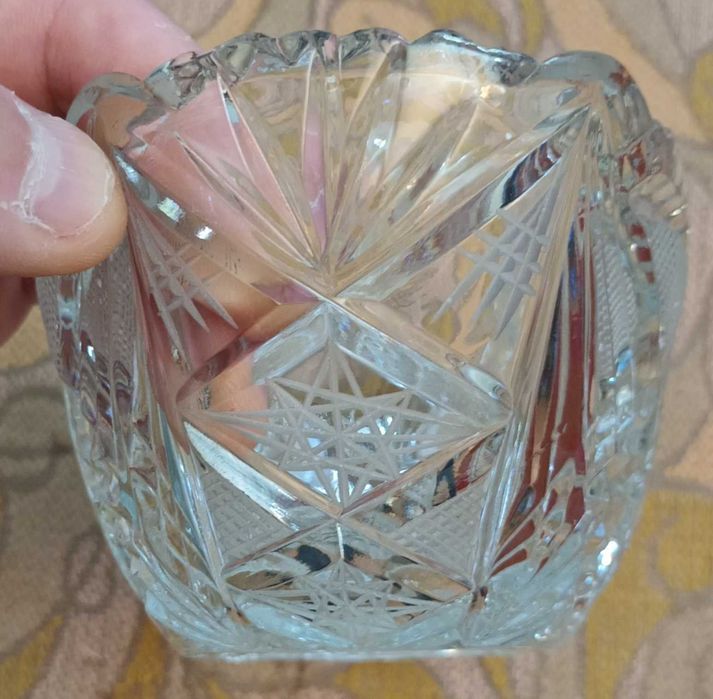 Хрустальная ваза