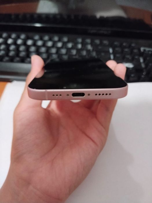 iPhone 15 128/85 идеал